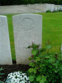 Etaples Military Cemetery - Trollope, Whyndham